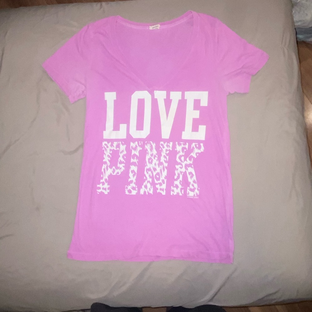 Victoria Secret Pink Tee #MakeAnOffer